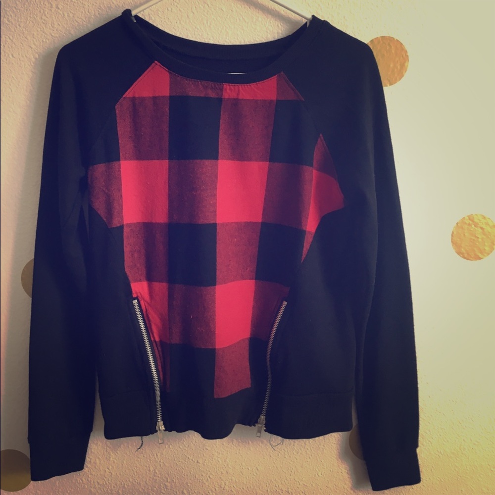 Long sleeve black and red shirt